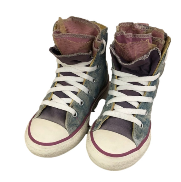 𝅺CONVERSE sneakers - Picture 1 of 6